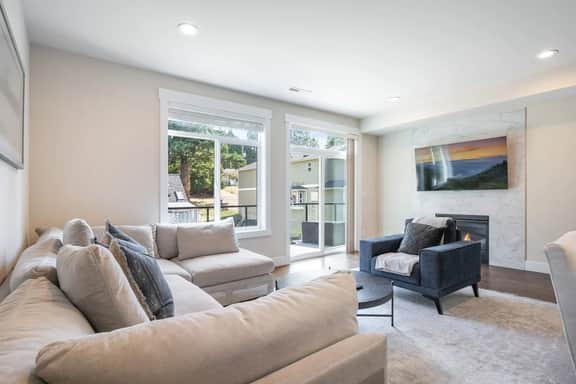 Perch - Modern Seattle Retreat w/ AC, Garage & Decks - Image 3