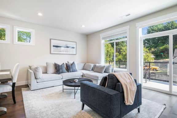 Perch - Modern Seattle Retreat w/ AC, Garage & Decks - Image 2