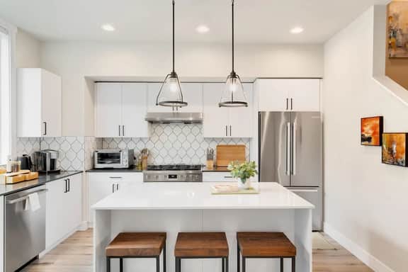 Perch – Modern 3BR/3.5BA Near Space Needle | Great Views! - Image 3