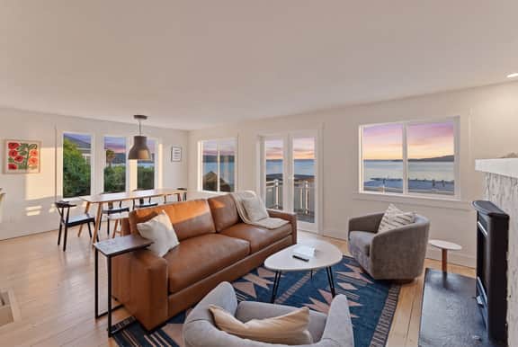 Perch - Waterfront Cabana | Puget Sound & Rainier Views - Image 2