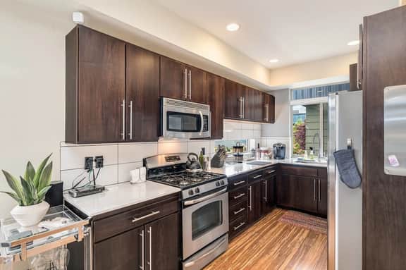 Perch - Marion Manor 13: Spacious & cozy living in the heart of Seattle - Image 2
